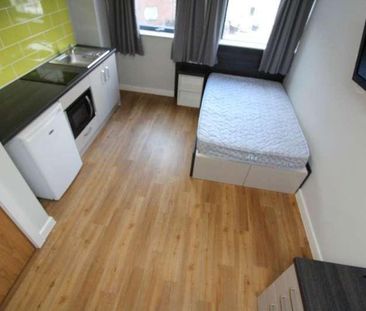 Queen Street - Available Oct, S1 - Photo 4