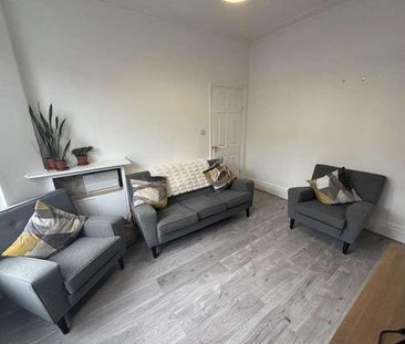 Meadows Road, Sale, M33 - Photo 3