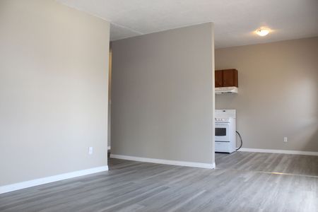 3023 & amp; 3027 Blakiston Dr NW, Calgary - Photo 2