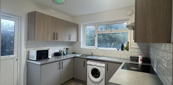 Otterfield Road, Yiewsley, West Drayton UB7, London - Photo 2