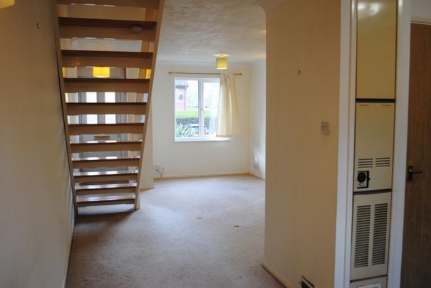 2 bedroom House - Hanover Walk, Hatfield - Photo 1