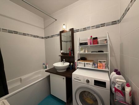 Location Appartement 2 pièces 44m² LA ROCHELLE 17000 - Photo 5