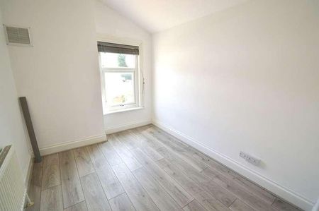 Malton Street, London, SE18 - Photo 3