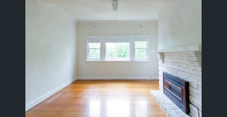 Art Deco Charm in the Heart of Elwood - Photo 5