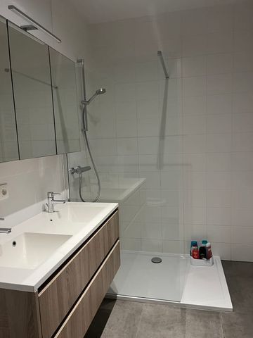 Appartement te huur - Photo 2