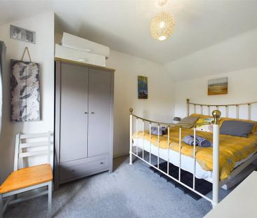 2 bedroom semi-detached house to rent - Photo 5