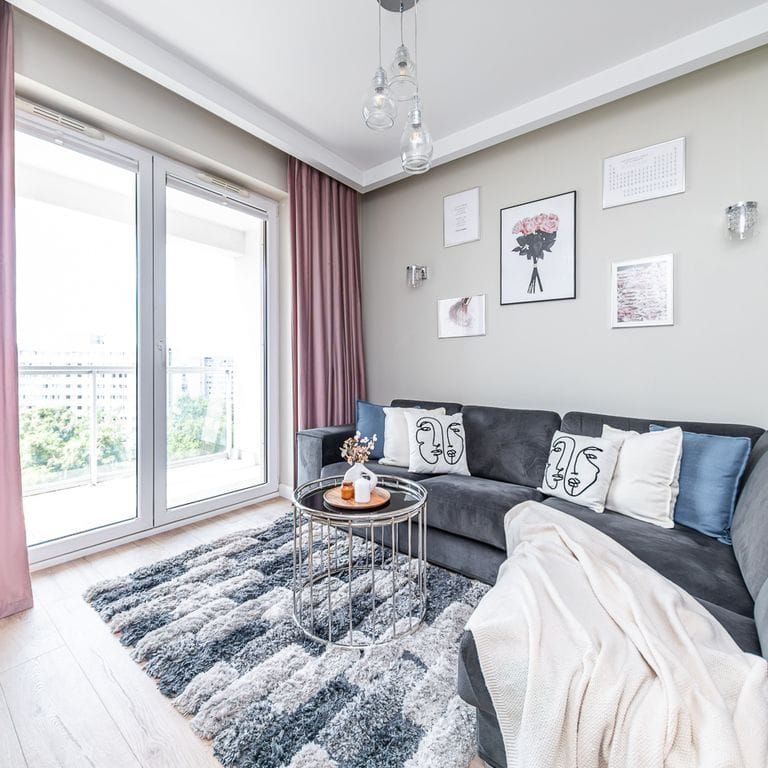 2 pokoje Metro Słodowiec Balkon Garaż 41 m² - Photo 1