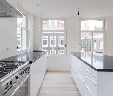 Te huur: Appartement Ferdinand Bolstraat 60 C in Amsterdam - Photo 1