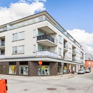 TRÄDGÅRDSGATAN 7 - Photo 2