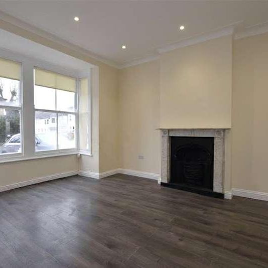 Eastern Road, Romford, RM1 - Photo 1