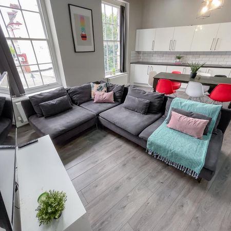 1 bedroom in a house share to rent - Photo 3
