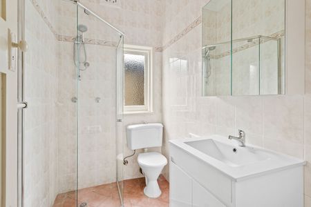 Tastefully Renovated Home-Walk To The Beach - Photo 3