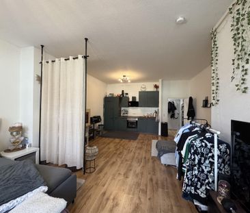 Kleine aber feine Wohnung mit Terrasse - Magdeburg SFW - Foto 1