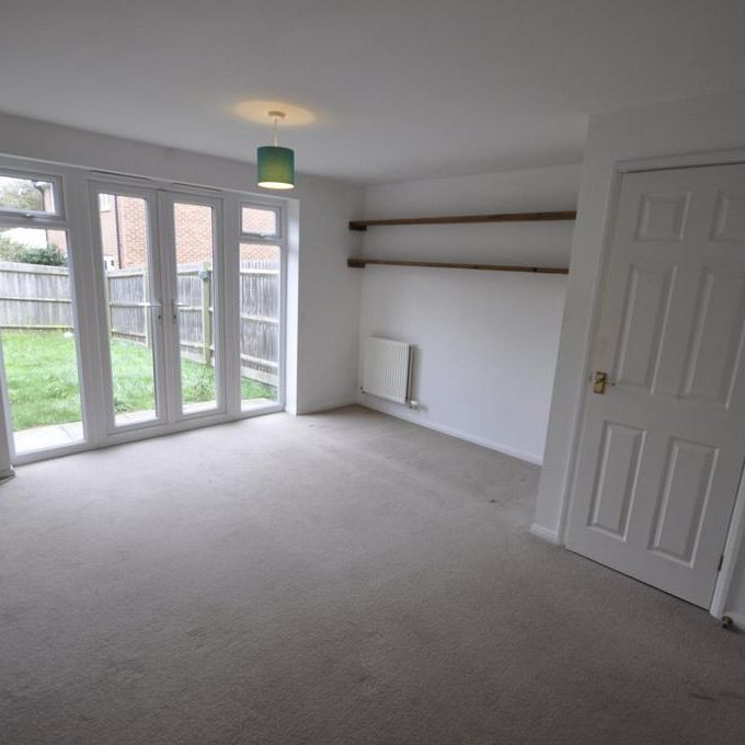 2 bedroom semi-detached house to rent - Photo 1