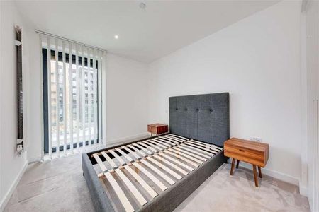 Caravel House, Royal Crest Avenue, Silvertown, London, E16 - Photo 4