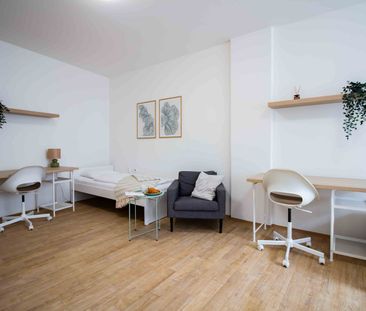 Pronájem bytu 2+1 74 m² - Photo 2