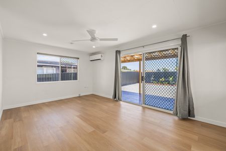 20 Ridgeway Avenue, Southport QLD 4215 - House For Rent | Domain - Photo 5