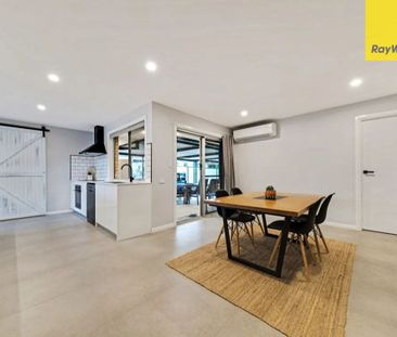 4 Village Drive, Daisy Hill QLD 4127 - House For Rent - $700 | Domain - Photo 3