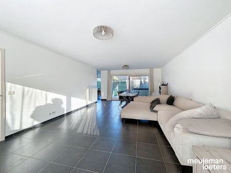 Ruime instapklare woning met 3 slaapkamers - Photo 2