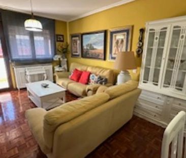 Piso de alquiler en Calle París, San Claudio - La Chantría - Photo 1