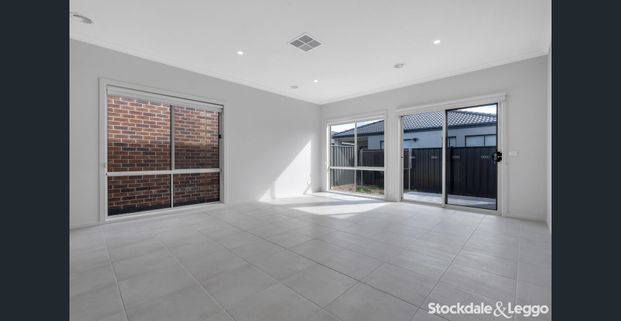 Delightful Family Home! - Photo 1