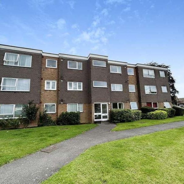 Tithe Court, Slough, SL3 - Photo 1
