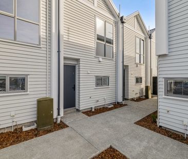 29 Bampton Street, Burwood - Photo 1