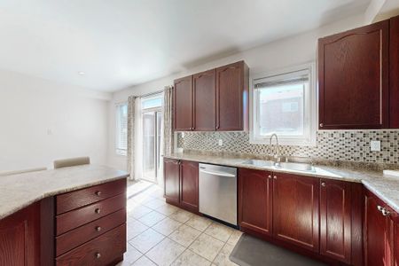 For Lease - 24 Accent Circle, Brampton, Ontario - Photo 2