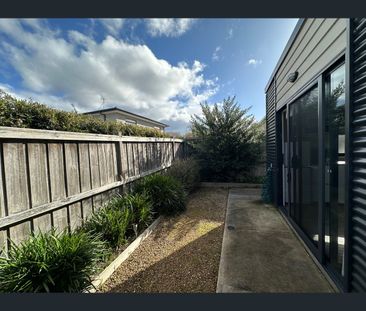 4/124 Merrijig Drive, Torquay, Vic 3228 - Photo 1
