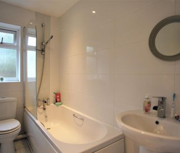 2 bedroom semi-detached house to rent - Photo 4