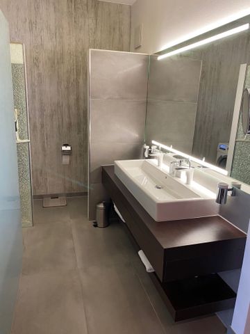 Citylights & Ballons – Penthouse mit besonderem Flair und EBK! - Photo 5