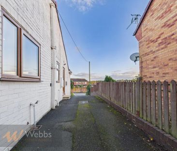 2 bedroom semi-detached bungalow to rent - Photo 5