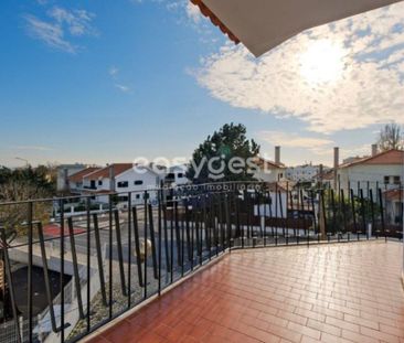 Luxury 3 room Detached House for rent in Cascais e Estoril, Portugal - Photo 1