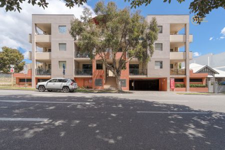 East Perth - Photo 3