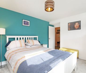 1 Bed Flat, Abbey Parade, SW19 - Photo 5