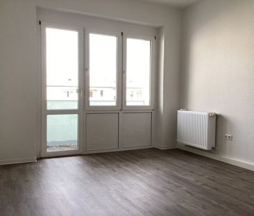 Hier macht wohnen Spaß: günstig geschnittene 3-Zimmer-Wohnung mit B... - Foto 2