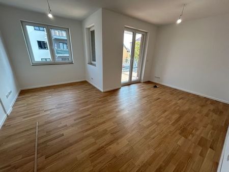 Neubau - Erstbezug - Attraktive 2- Zimmer Wohnung mit Loggia zu vermieten! - Photo 3