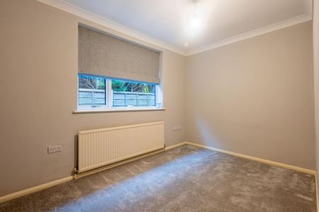 4 bedroom bungalow to rent - Photo 5