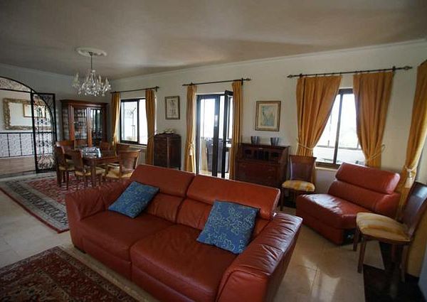 Large Villa With Guest Apartment Long Term Rental