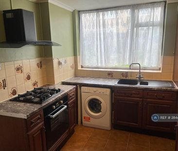 3 bedroom terraced house to rent - Photo 6