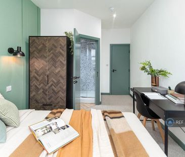 1 bedroom in a house share to rent - Photo 5