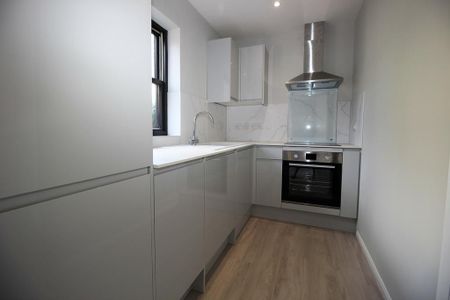 1 bedroom ground floor flat to rent - Photo 4