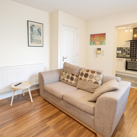 1 bedroom flat to rent - Photo 2