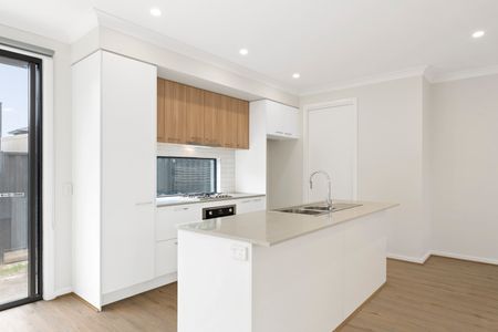 2/38 Belgrove Street, Preston VIC 3072 - Townhouse For Rent | Domain - Photo 5