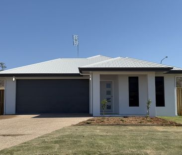 BEAUTIFUL 4 BEDROOM NEW BUILD IN BUSHLAND BEACH - Photo 6
