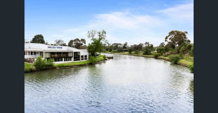 LARGE TWO BEDROOM DOUBLE STOREY - Photo 4