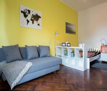 Viale Giovanni Vicini, Bologna, Emilia-Romagna 40134 - Photo 1