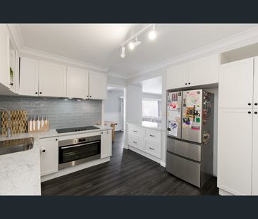 4 Towong Street, Alfredton, Vic 3350 - Photo 4