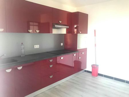 Location Appartement 3 pièces 65m² BERGERAC 24100 - Photo 3