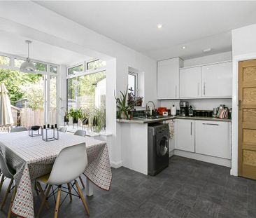 Lincoln Avenue, Twickenham, TW2 6NH - Photo 3